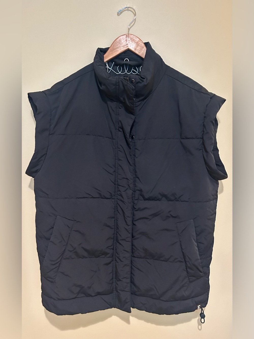 Everlane Men’s Black Puffer Vest with Pockets Size M Excellent Condition